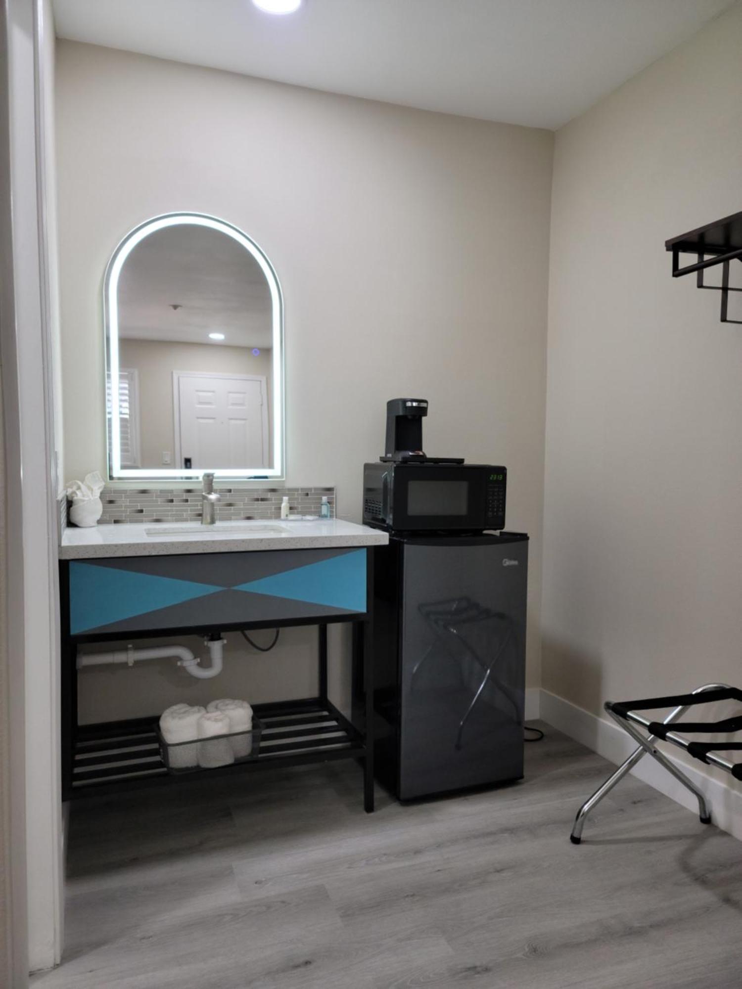 Quality Inn Victorville - Hesperia I-15 Экстерьер фото