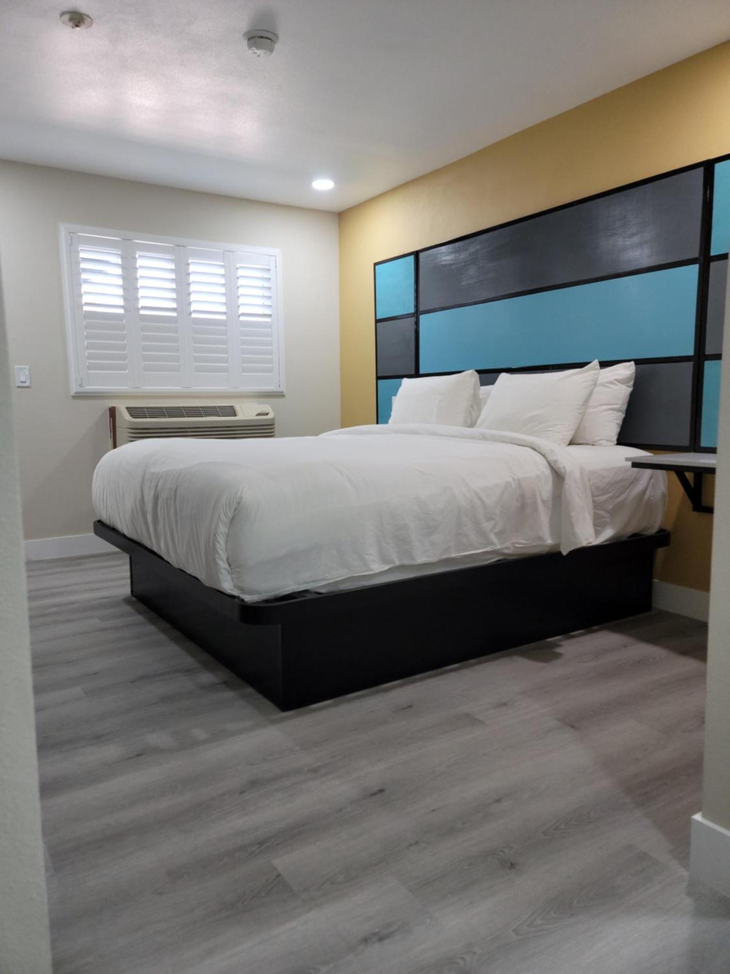 Quality Inn Victorville - Hesperia I-15 Экстерьер фото